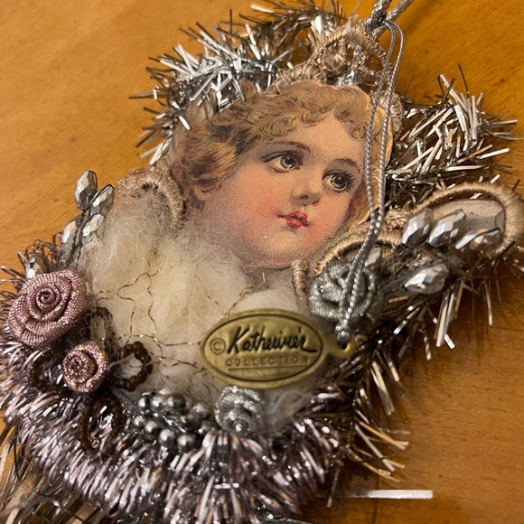 Gorgeous Victorian Look Katherine Collection - Picture 2 of 6